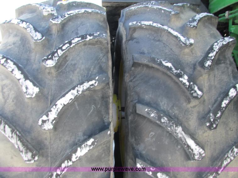 image for item G8882 2012 John Deere 9460R 4WD tractor