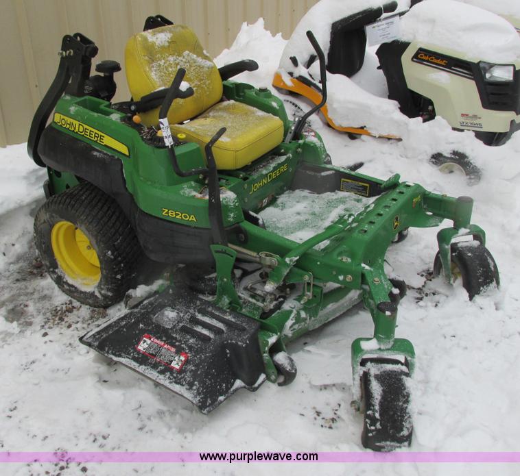 image for item G8884 2008 John Deere Z820A lawn mower