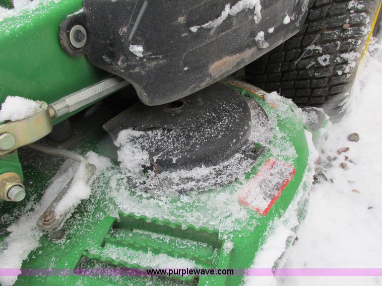 image for item G8884 2008 John Deere Z820A lawn mower