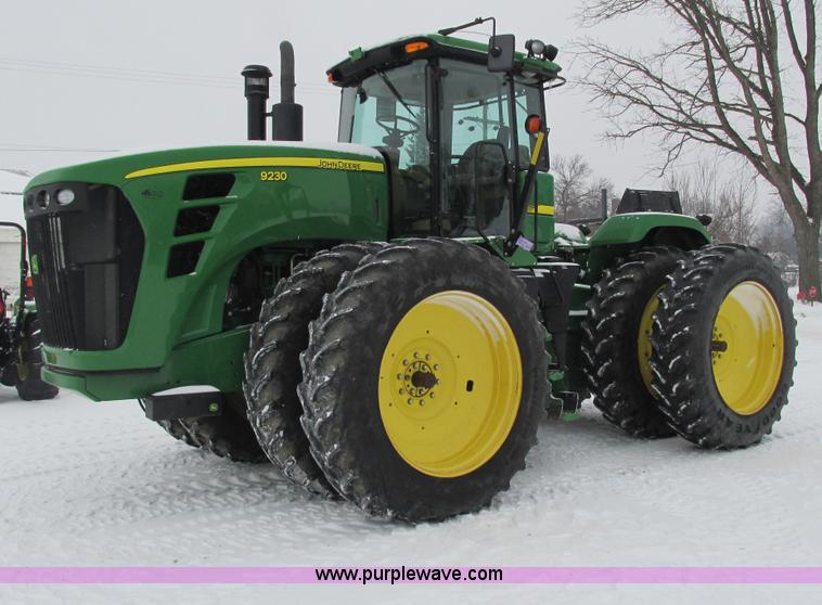 image for item G8885 2009 John Deere 9230 4WD tractor
