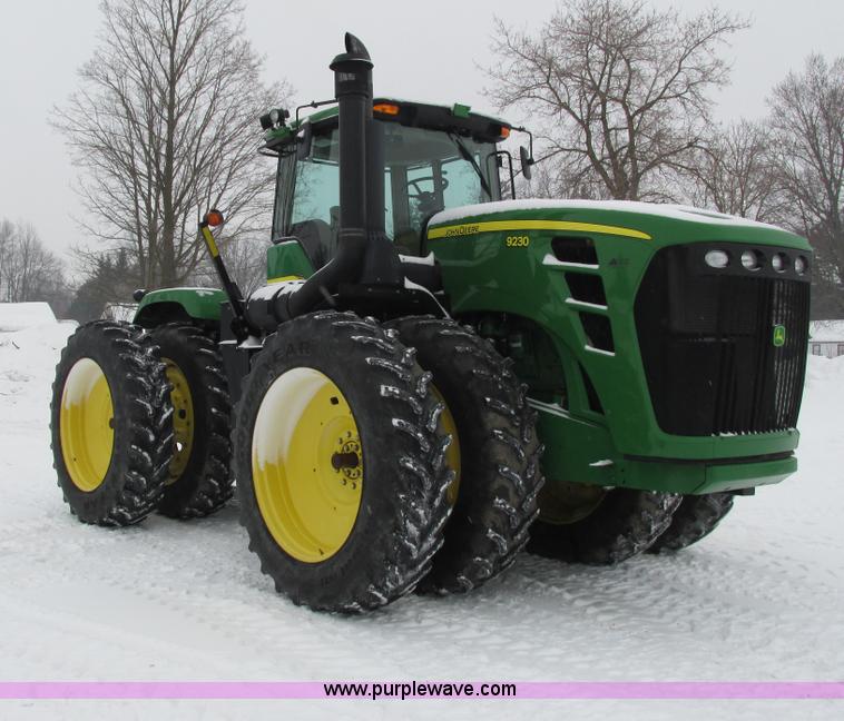image for item G8885 2009 John Deere 9230 4WD tractor