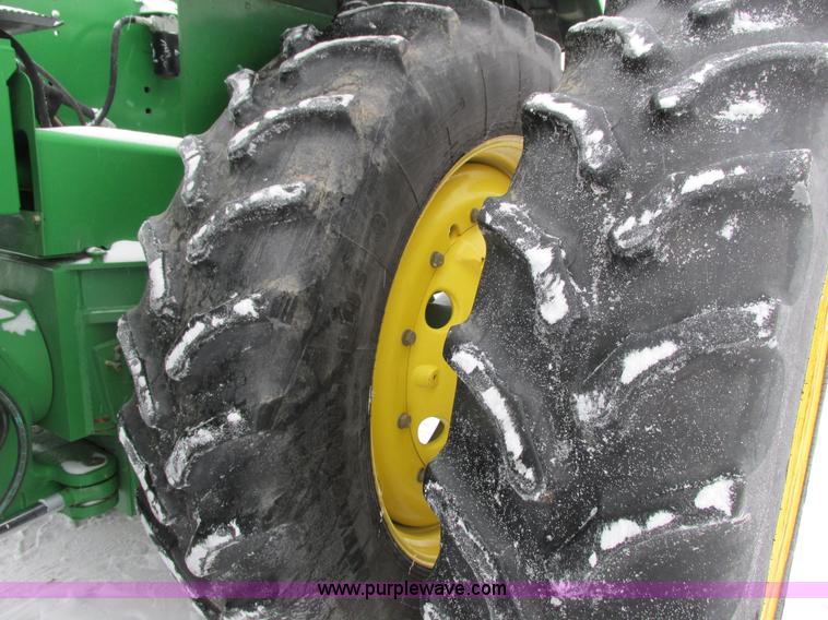 image for item G8885 2009 John Deere 9230 4WD tractor