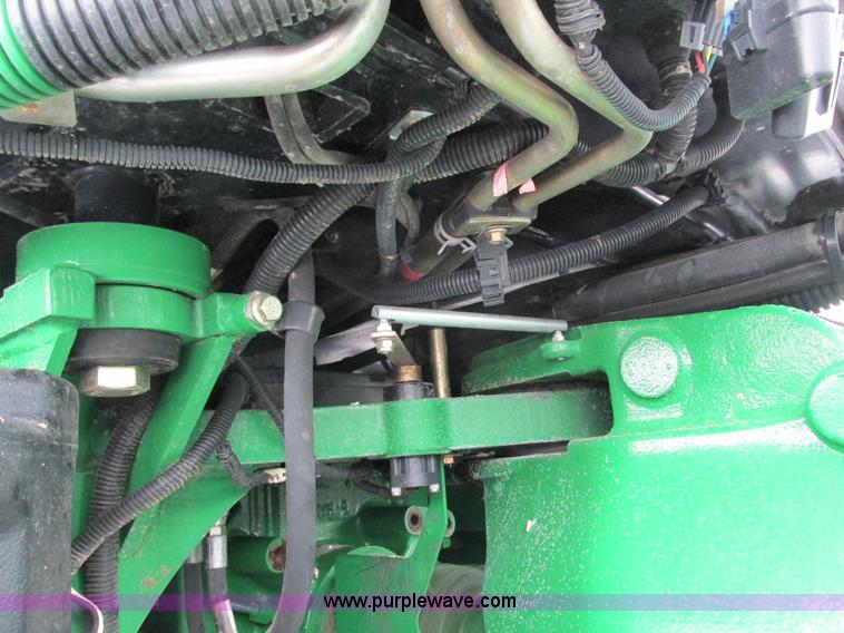 image for item G8885 2009 John Deere 9230 4WD tractor