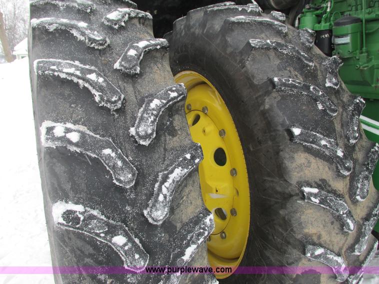 image for item G8885 2009 John Deere 9230 4WD tractor