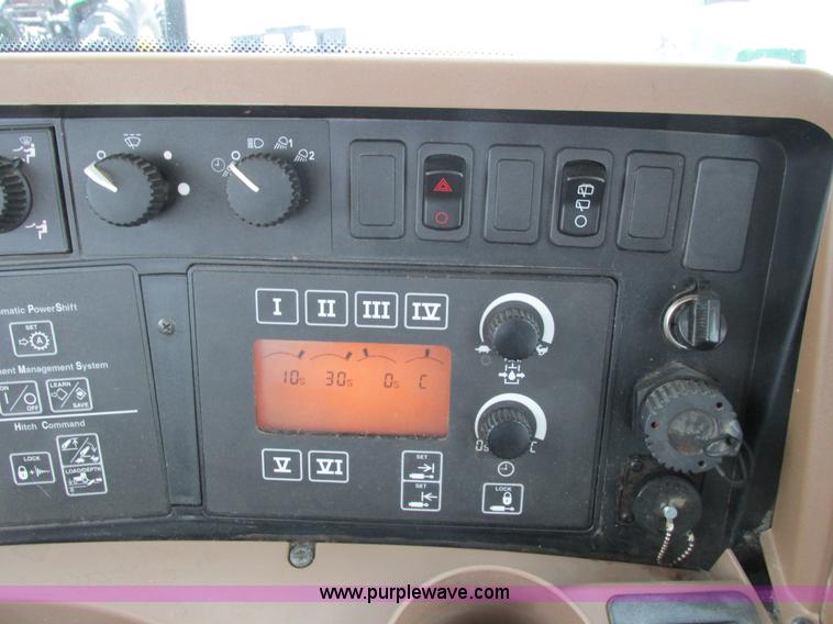 image for item G8885 2009 John Deere 9230 4WD tractor