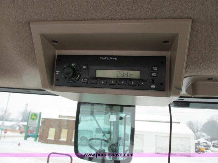 image for item G8885 2009 John Deere 9230 4WD tractor