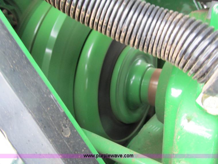 image for item G8886 2012 John Deere 8310R MFWD tractor