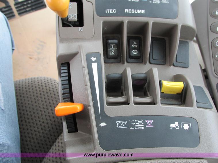 image for item G8886 2012 John Deere 8310R MFWD tractor