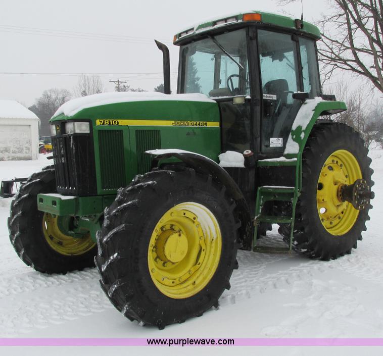 image for item G8887 1997 John Deere 7810 MFWD tractor