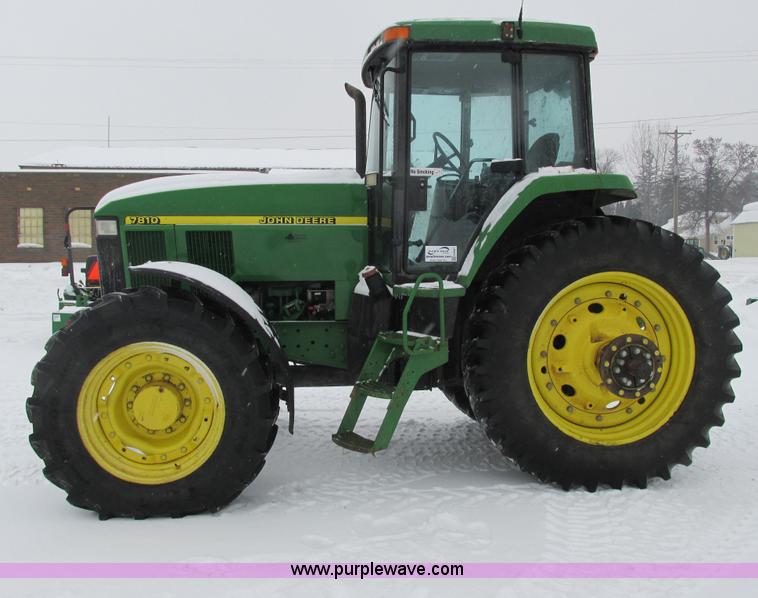 image for item G8887 1997 John Deere 7810 MFWD tractor