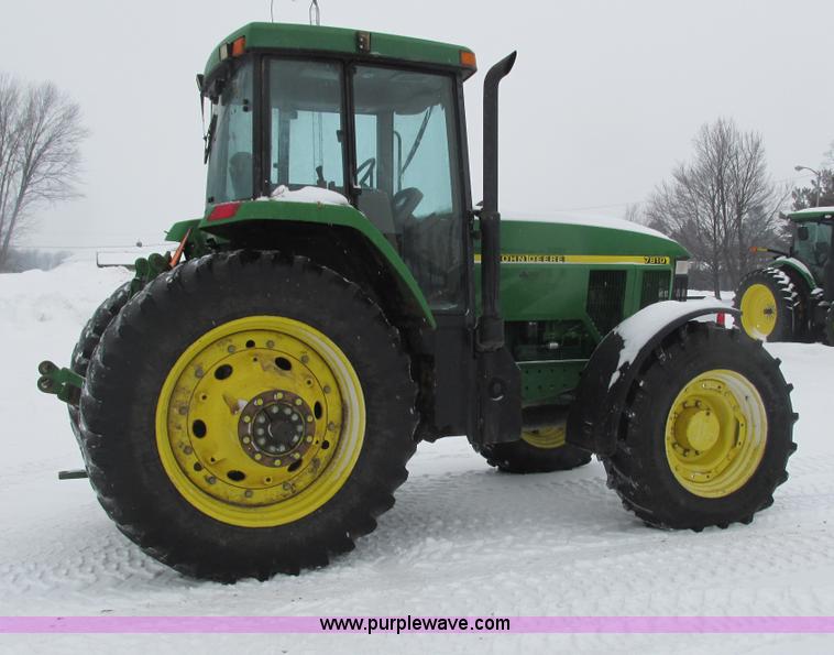 image for item G8887 1997 John Deere 7810 MFWD tractor