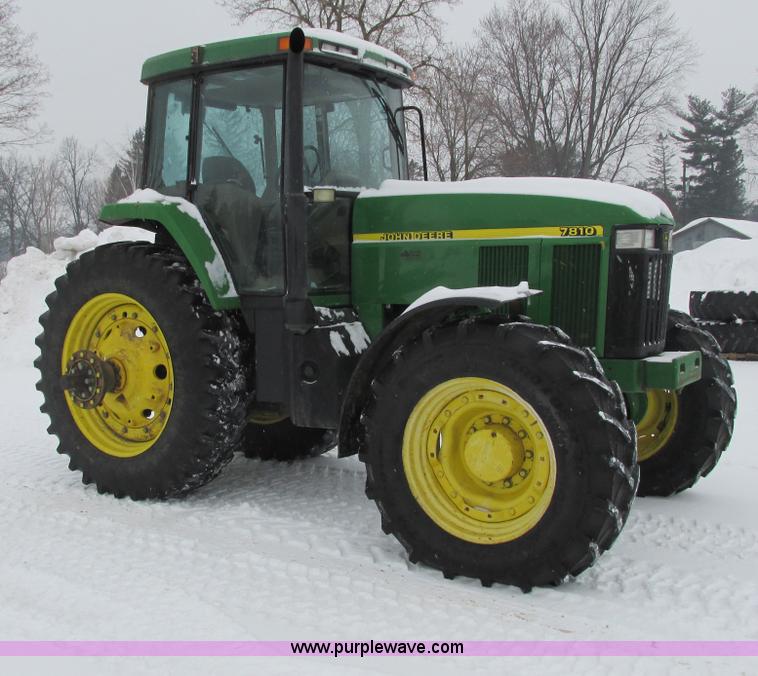 image for item G8887 1997 John Deere 7810 MFWD tractor