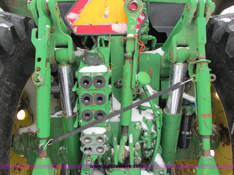 image for item G8887 1997 John Deere 7810 MFWD tractor