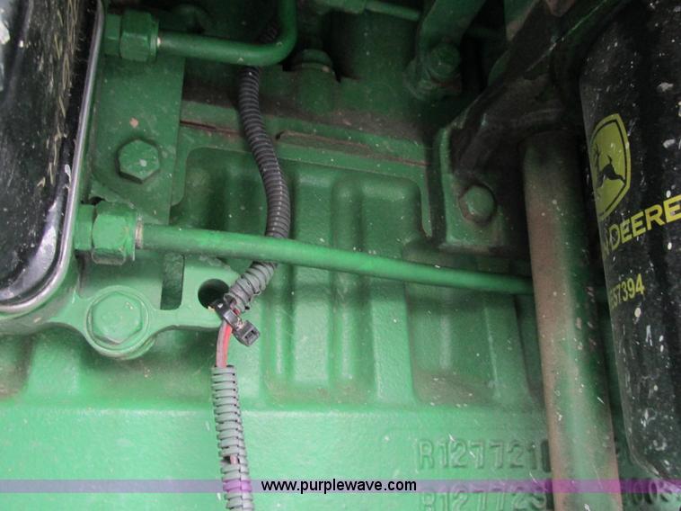 image for item G8887 1997 John Deere 7810 MFWD tractor