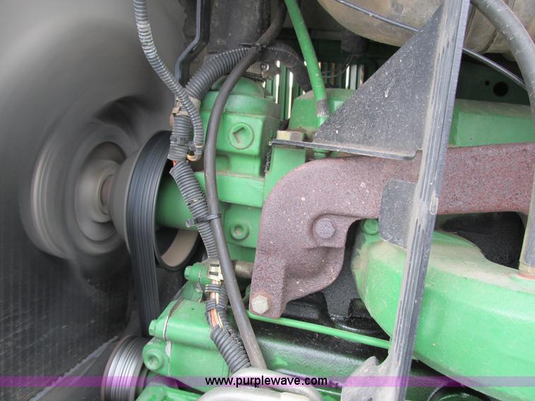 image for item G8887 1997 John Deere 7810 MFWD tractor