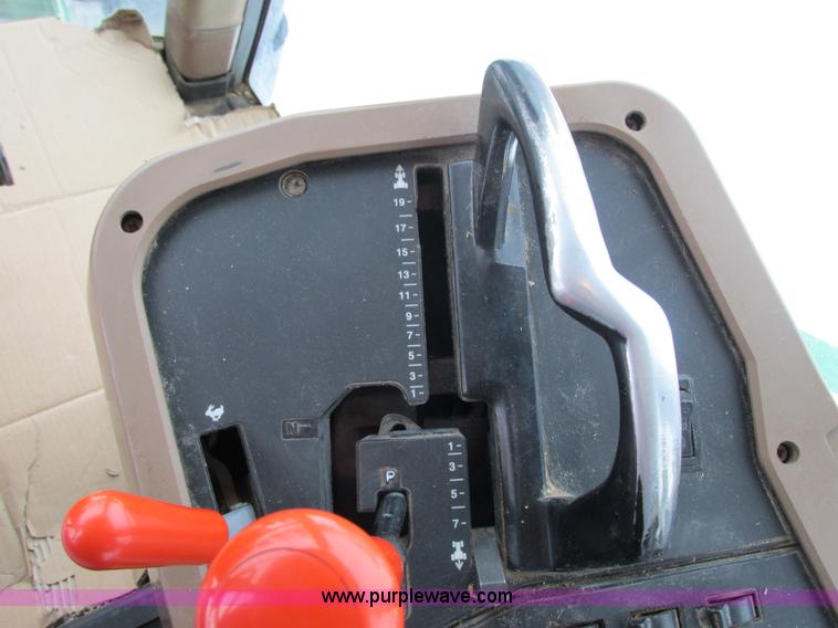 image for item G8887 1997 John Deere 7810 MFWD tractor