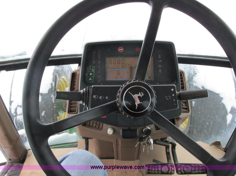 image for item G8887 1997 John Deere 7810 MFWD tractor