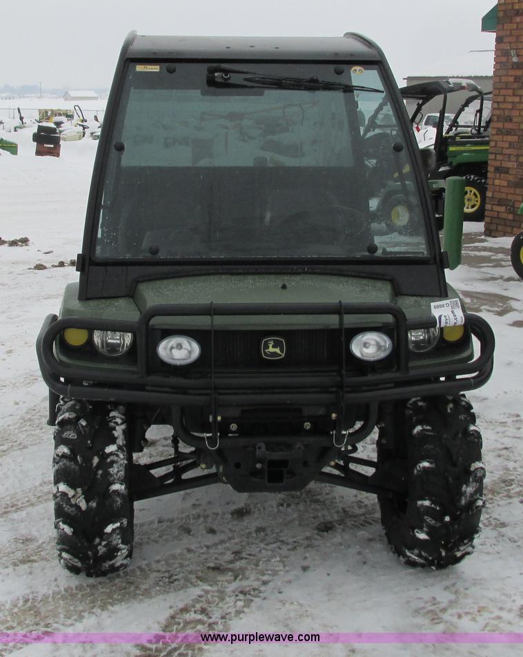 image for item G8889 2007 John Deere 620i utility vehicle