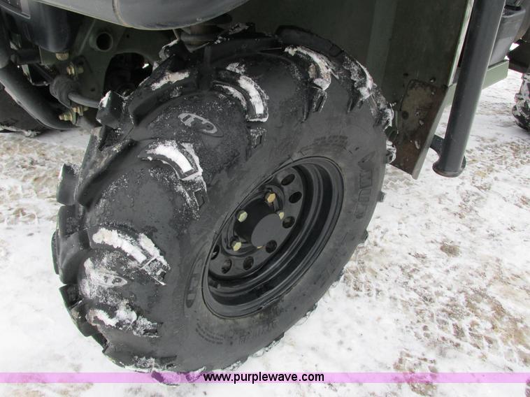 image for item G8889 2007 John Deere 620i utility vehicle