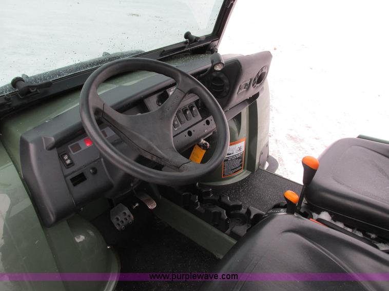 image for item G8889 2007 John Deere 620i utility vehicle