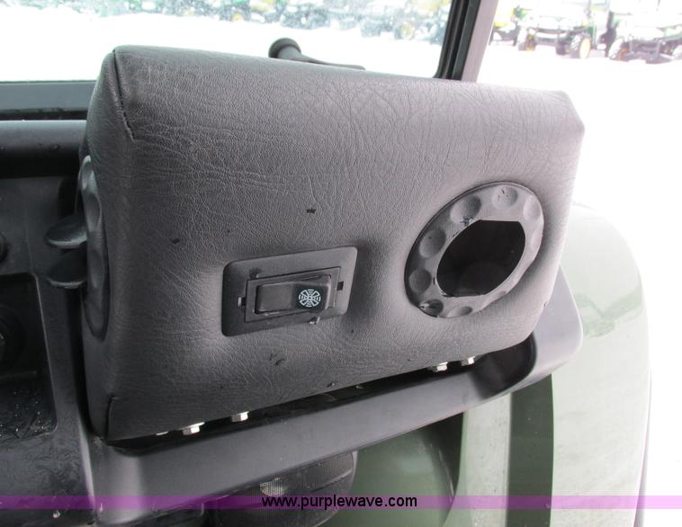 image for item G8889 2007 John Deere 620i utility vehicle