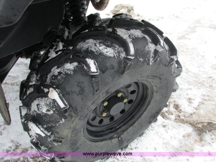 image for item G8889 2007 John Deere 620i utility vehicle