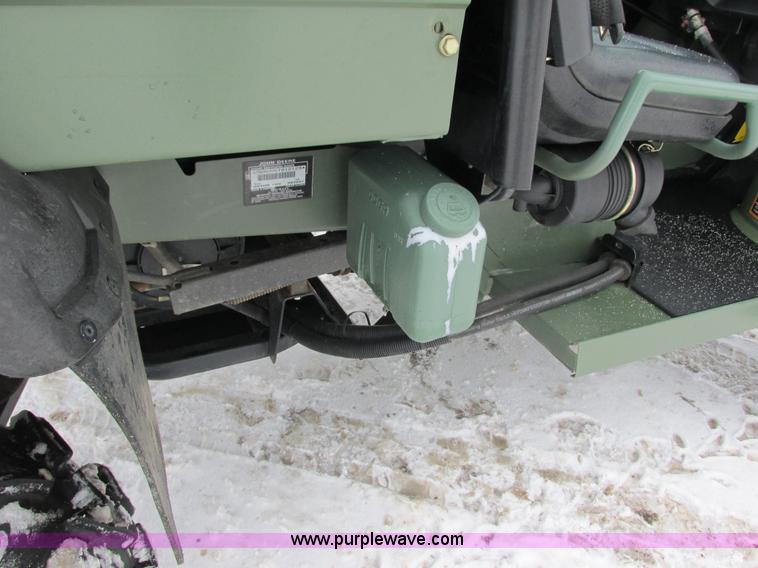 image for item G8889 2007 John Deere 620i utility vehicle