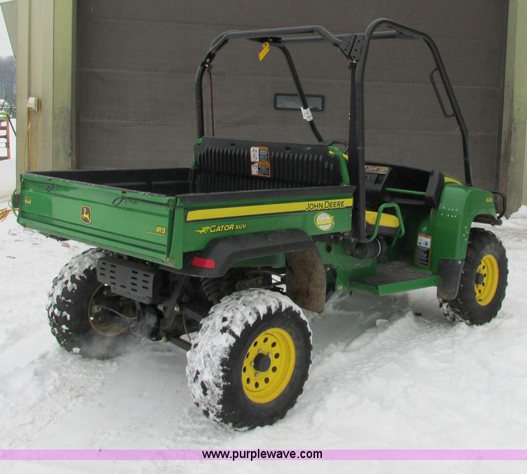 image for item G8890 2007 John Deere 620i Gator utility vehicle