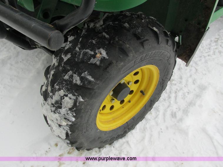 image for item G8890 2007 John Deere 620i Gator utility vehicle