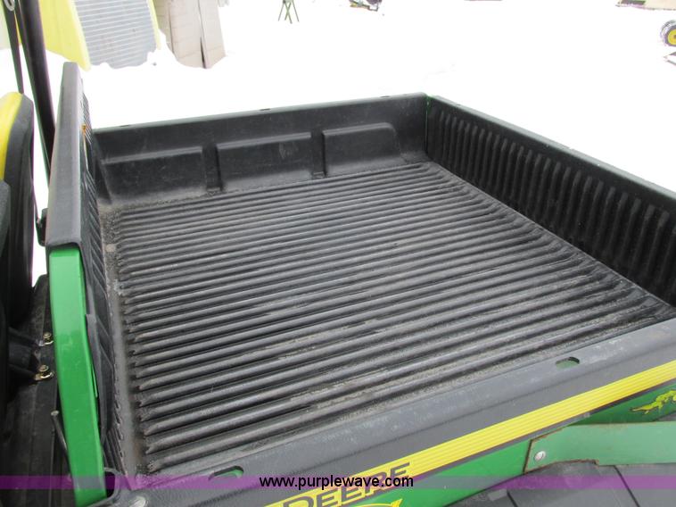 image for item G8890 2007 John Deere 620i Gator utility vehicle