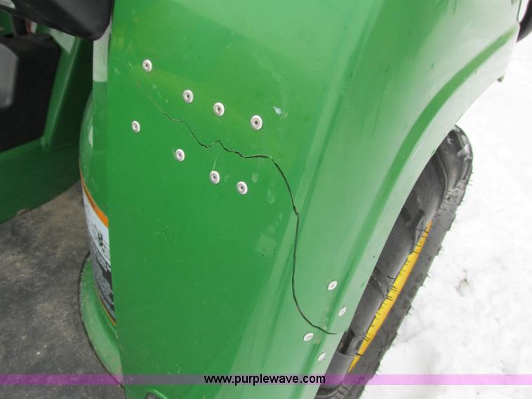 image for item G8890 2007 John Deere 620i Gator utility vehicle