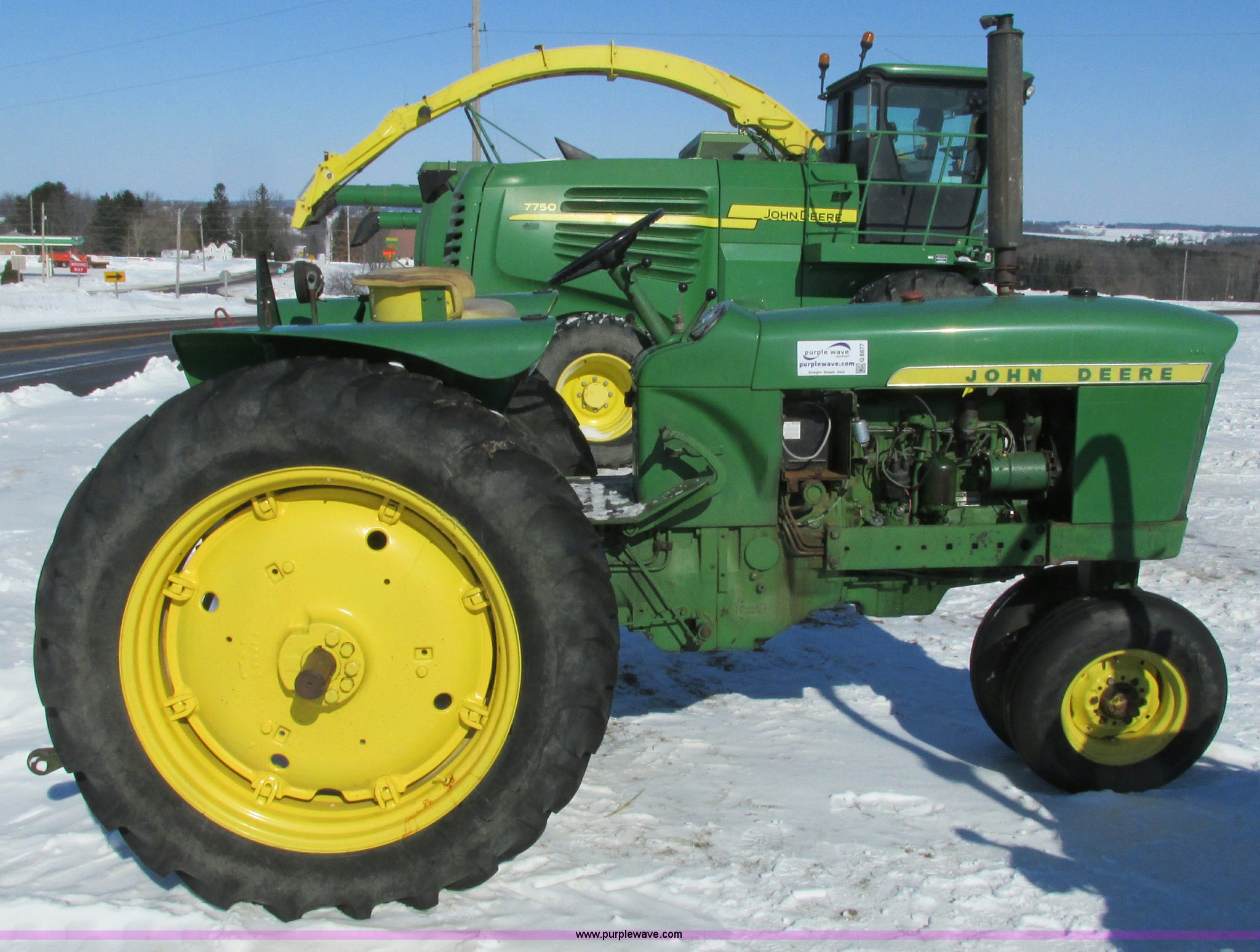 1963 John Deere 2010 tractor in Granton, WI Item G8877 sold Purple Wave