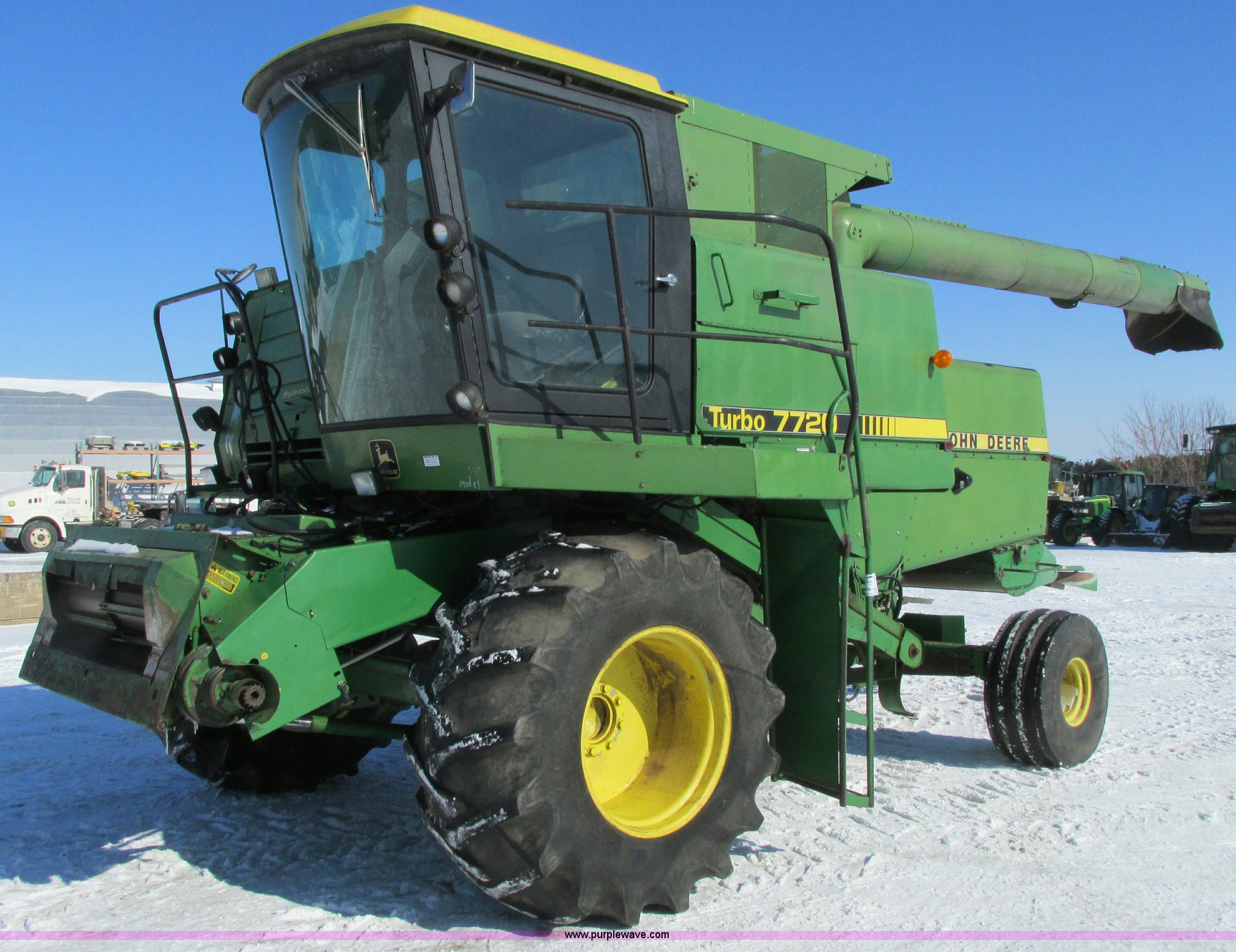 1984 John Deere 7720 Turbo combine in Granton, WI Item G8880 sold