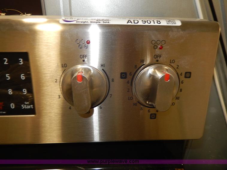 image for item AD9018 Samsung glass top electric cook stove