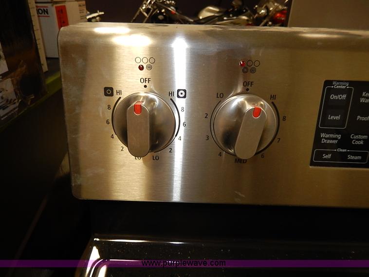 image for item AD9018 Samsung glass top electric cook stove