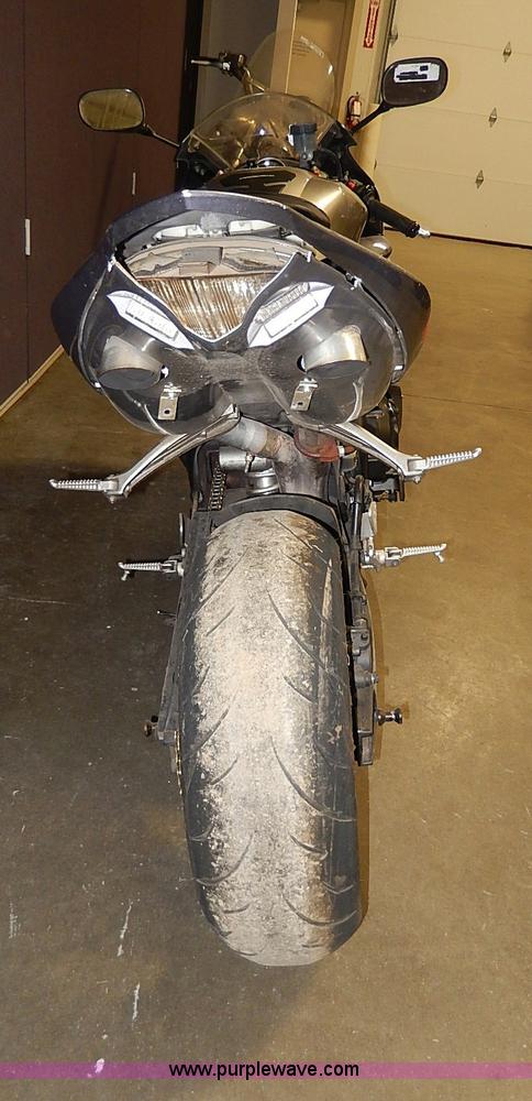 image for item AX9137 2004 Yamaha YZF-R1 motorcycle