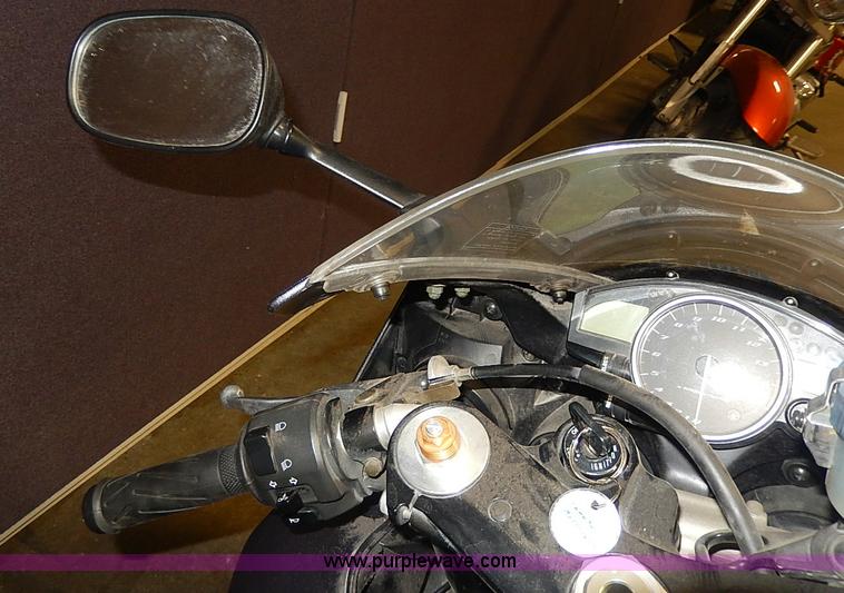 image for item AX9137 2004 Yamaha YZF-R1 motorcycle