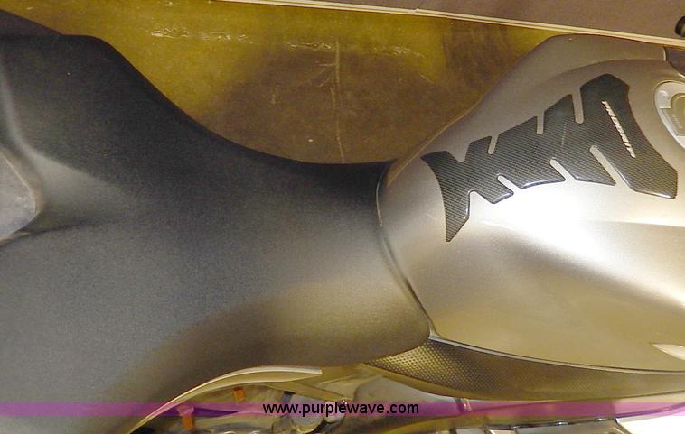 image for item AX9137 2004 Yamaha YZF-R1 motorcycle