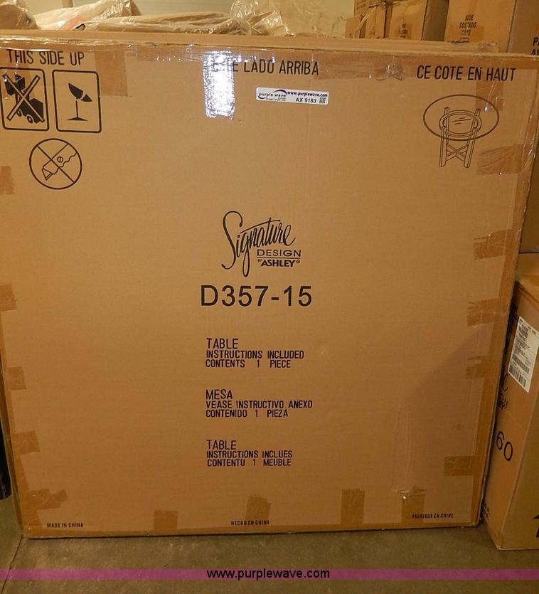 image for item AX9183 (8) Ashely Signature Design glass top tables