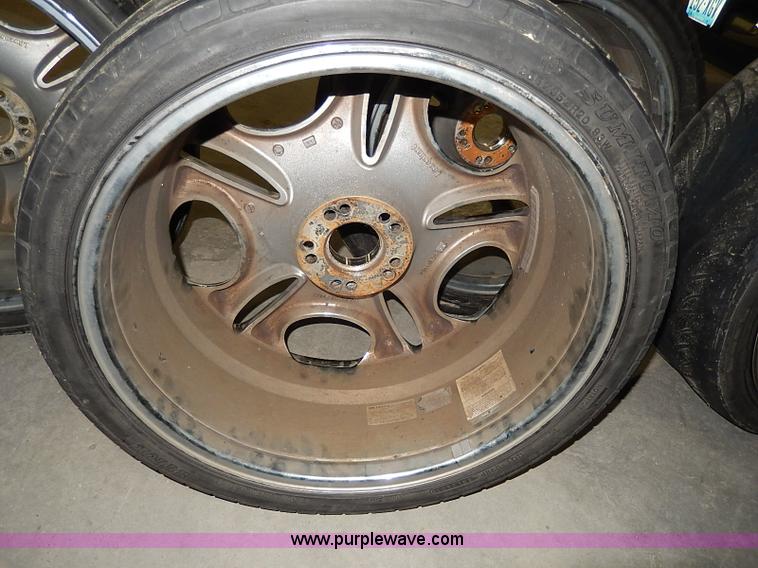 image for item AX9195 (4) Sumitomo tires and wheels