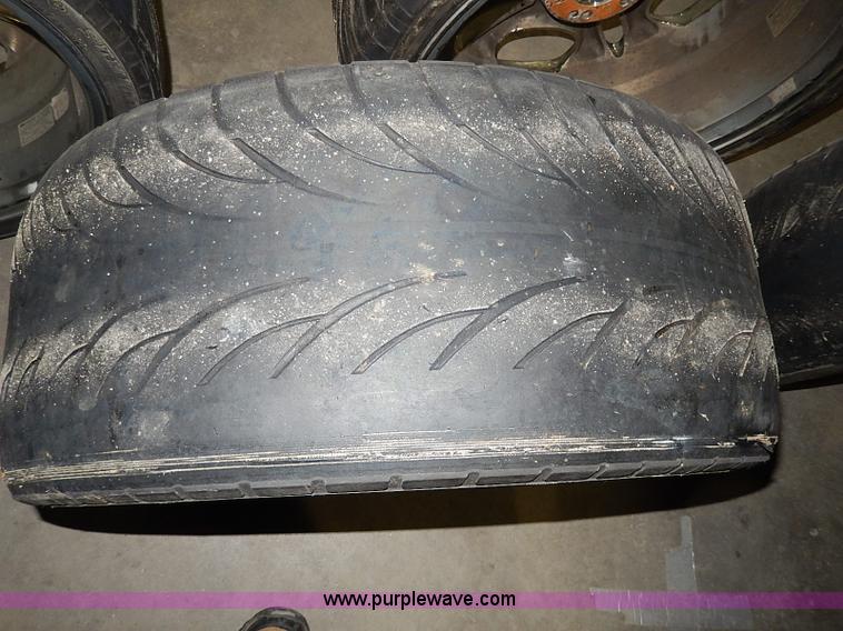 image for item AX9195 (4) Sumitomo tires and wheels