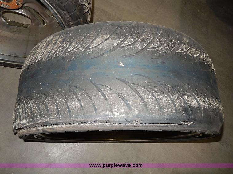 image for item AX9195 (4) Sumitomo tires and wheels