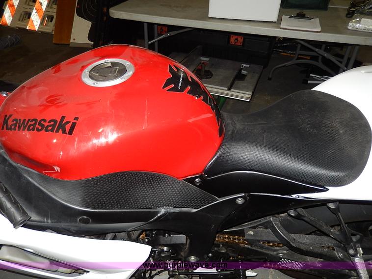 image for item AX9201 2007 Kawasaki ZX-6R motorcycle