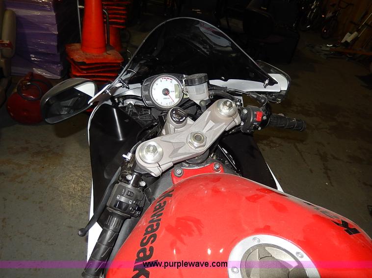 image for item AX9201 2007 Kawasaki ZX-6R motorcycle