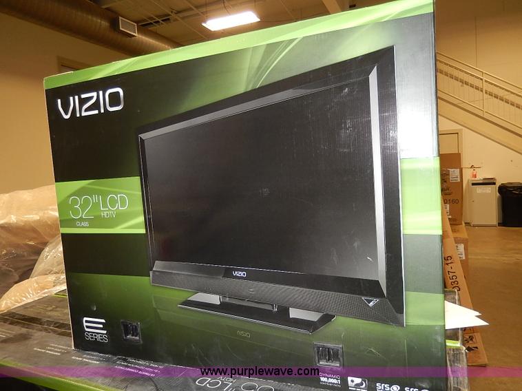 image for item AZ9249 Vizio 32" LCD HD television