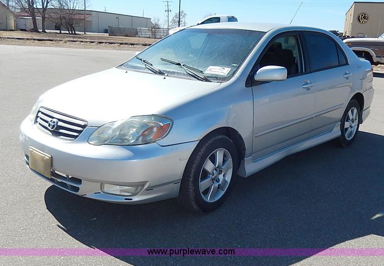 image for item I9313 2003 Toyota Corolla