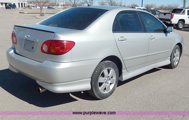 image for item I9313 2003 Toyota Corolla