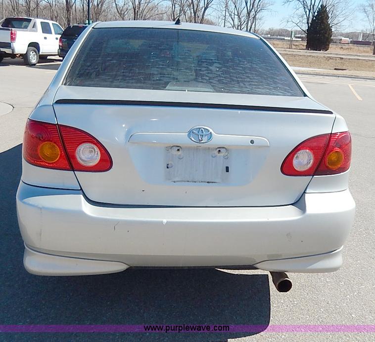 image for item I9313 2003 Toyota Corolla
