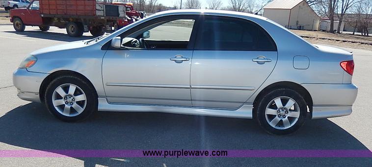 image for item I9313 2003 Toyota Corolla