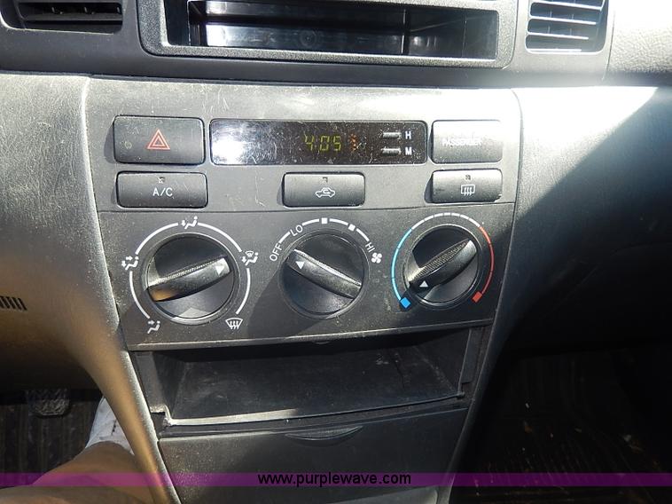 image for item I9313 2003 Toyota Corolla